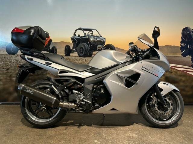 2011 TRIUMPH SPRINT GT SPORTS