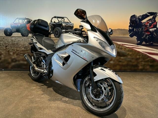 2011 TRIUMPH SPRINT GT SPORTS