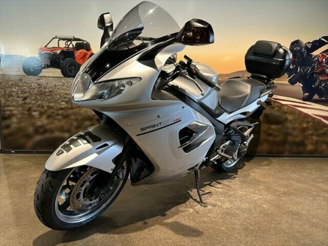 2011 TRIUMPH SPRINT GT SPORTS
