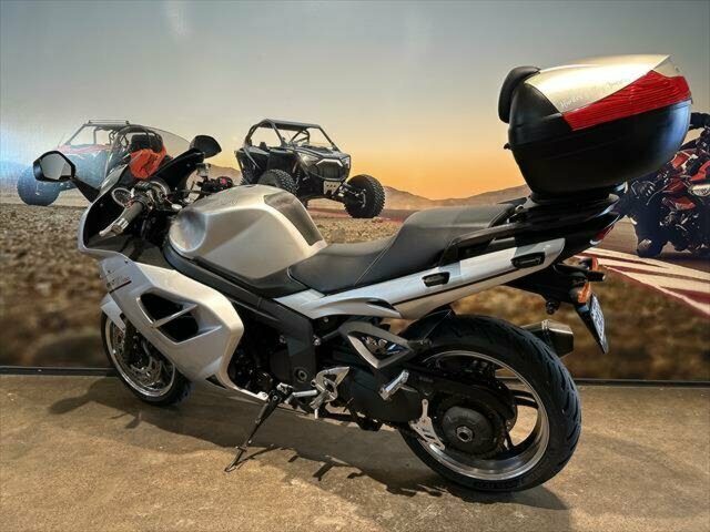 2011 TRIUMPH SPRINT GT SPORTS