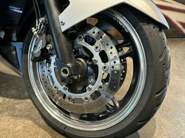 2011 TRIUMPH SPRINT GT SPORTS