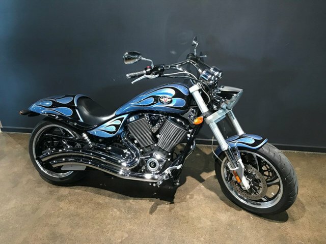 2010 VICTORY HAMMER 