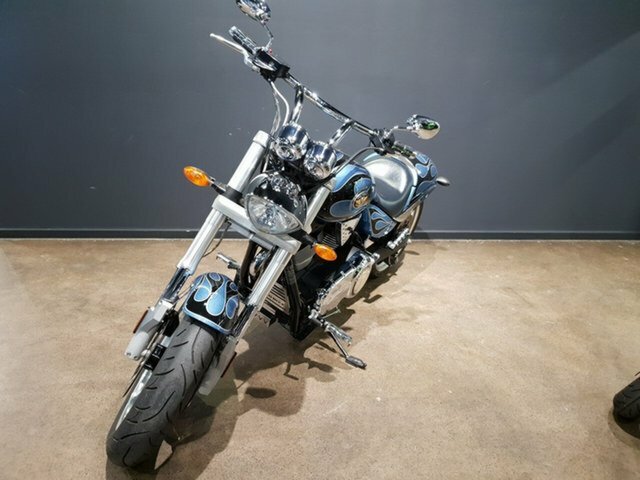 2010 VICTORY HAMMER 