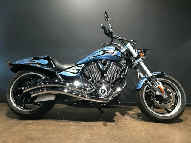 2010 VICTORY HAMMER 