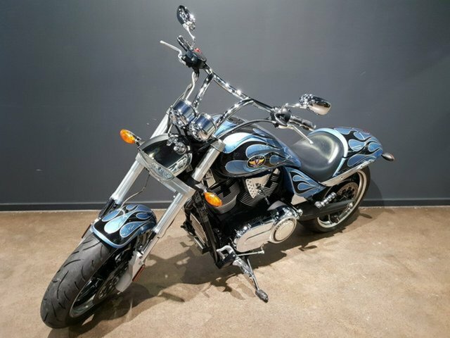 2010 VICTORY HAMMER 