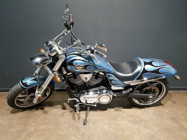2010 VICTORY HAMMER 