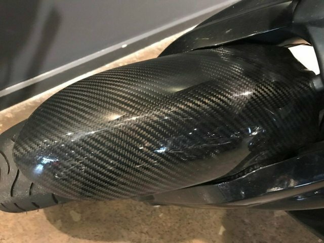 2016 BMW BMW K1300R