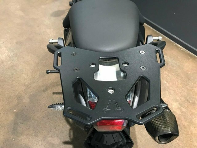 2016 BMW BMW K1300R