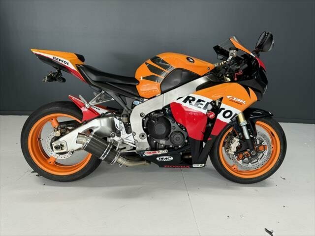 2010 HONDA CBR1000RR (CASEY STONER REPSOL FIRE EDITION) SPORTS