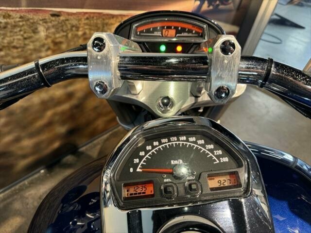 2010 SUZUKI MOTORCYCLES BOULEVARD M109R (VZR1800) MANUAL