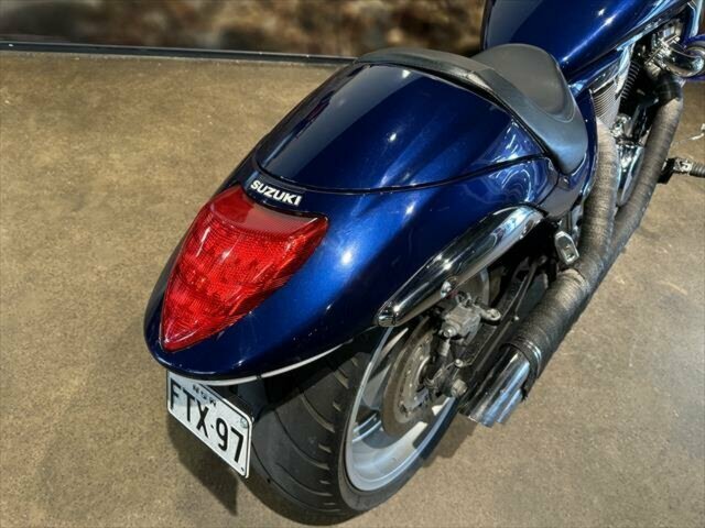 2010 SUZUKI MOTORCYCLES BOULEVARD M109R (VZR1800) MANUAL