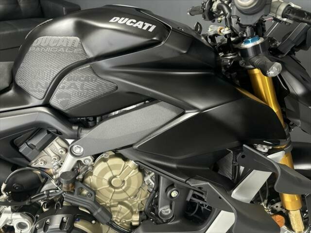 2022 DUCATI STREETFIGHTER V4 S SPORTS