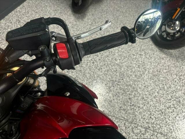 2016 SUZUKI GSX-S1000 ROAD