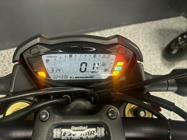 2016 SUZUKI GSX-S1000 ROAD