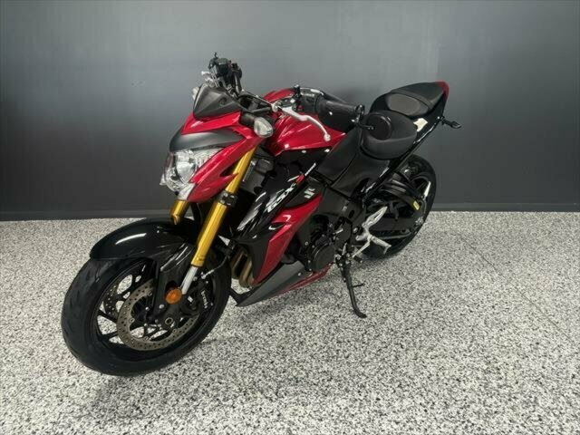 2016 SUZUKI GSX-S1000 ROAD