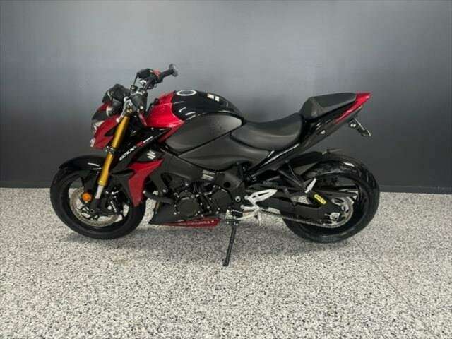 2016 SUZUKI GSX-S1000 ROAD
