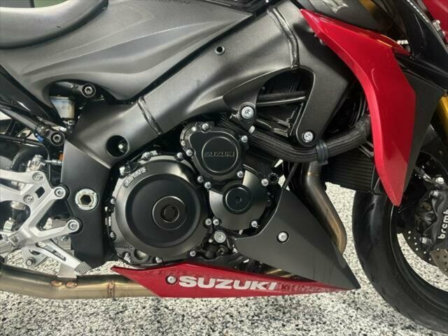 2016 SUZUKI GSX-S1000 ROAD