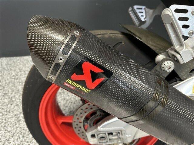 2015 APRILIA TUONO V4 1100 FACTORY SPORTS