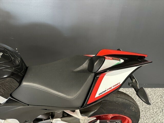 2015 APRILIA TUONO V4 1100 FACTORY SPORTS