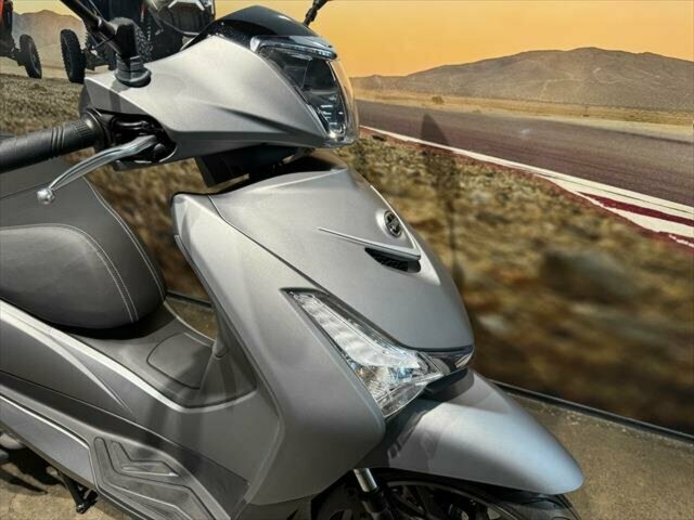 2022 SYM HD300i LAMS SCOOTER