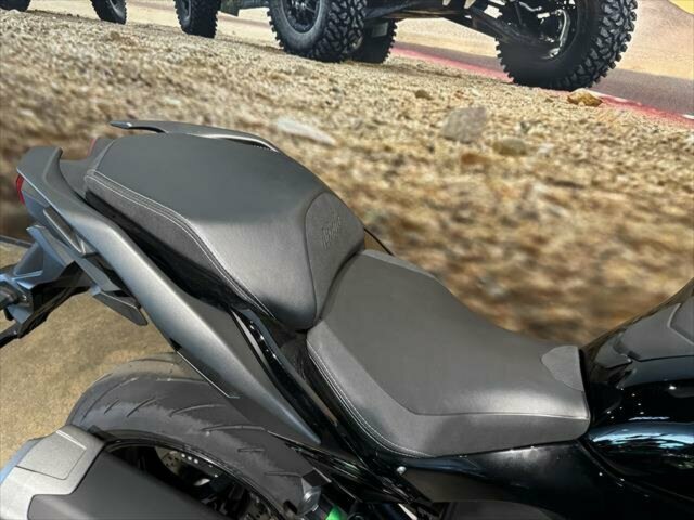 2023 KAWASAKI NINJA H2 SX SPORTS