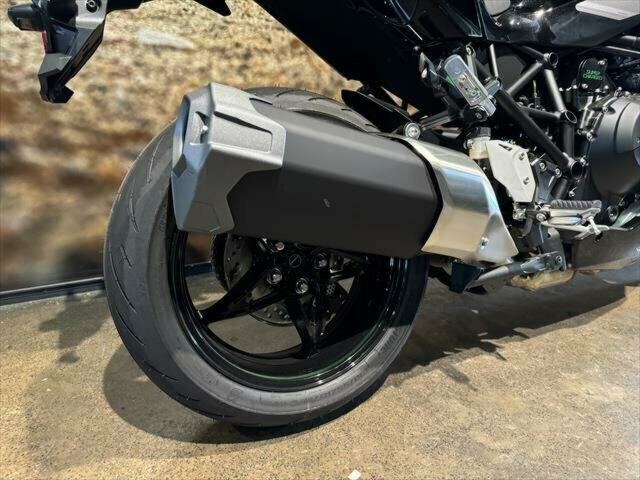 2023 KAWASAKI NINJA H2 SX SPORTS