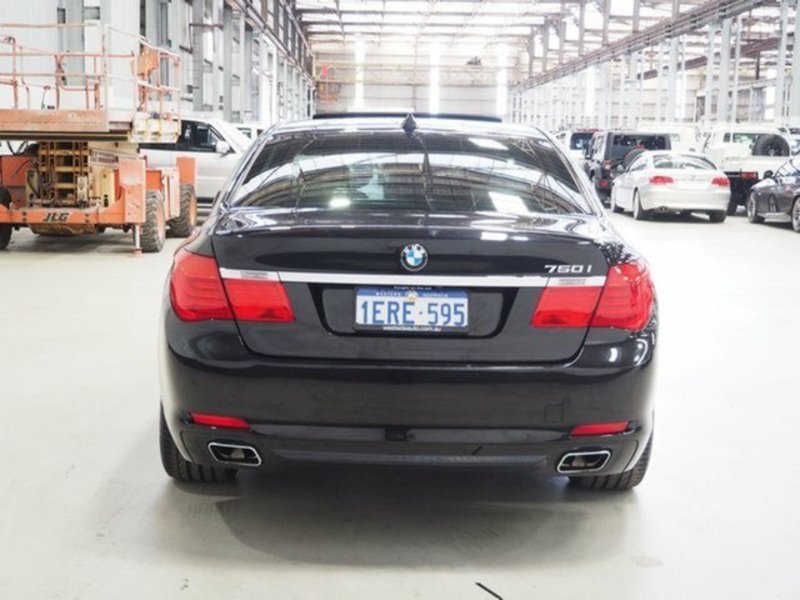 2009 BMW 7 50i F01