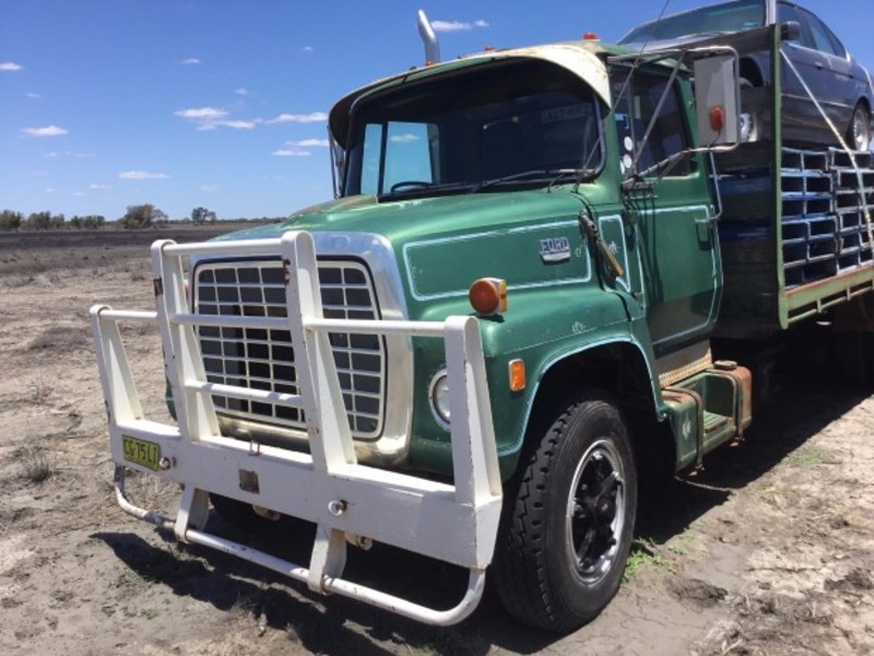 1975 FORD Louisville Ford L7000 Stock Crate Truck Louisville Truck