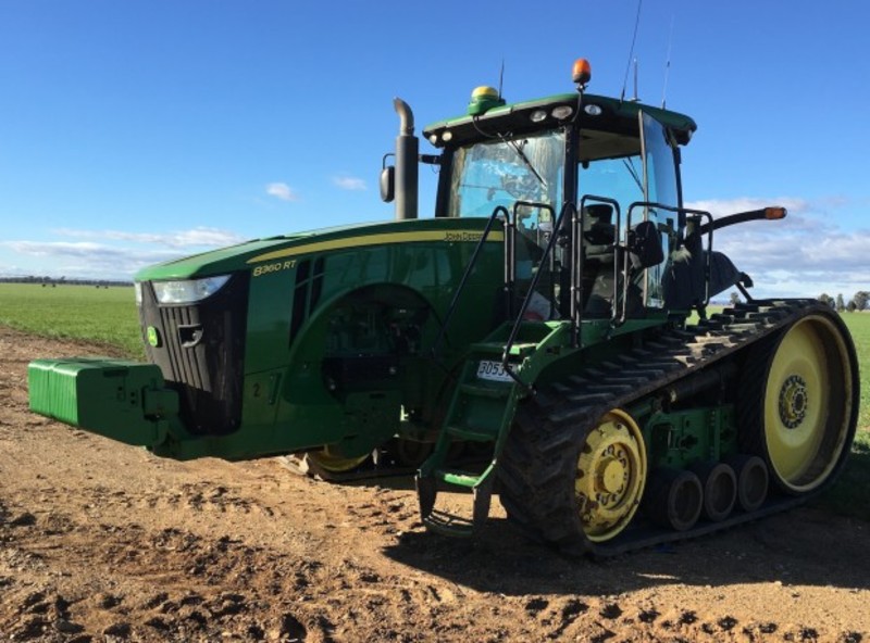 JOHN DEERE 8360RT Tractor