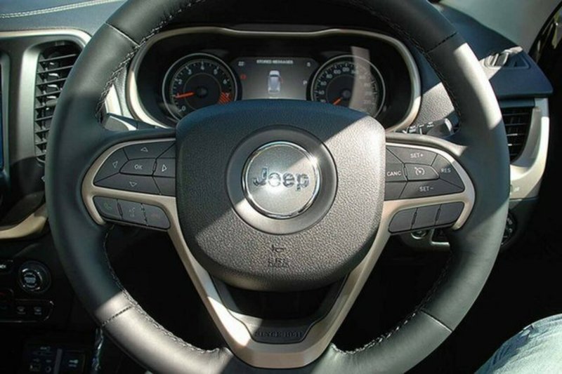2015 JEEP CHEROKEE LIMITED (4x4) KL MY15
