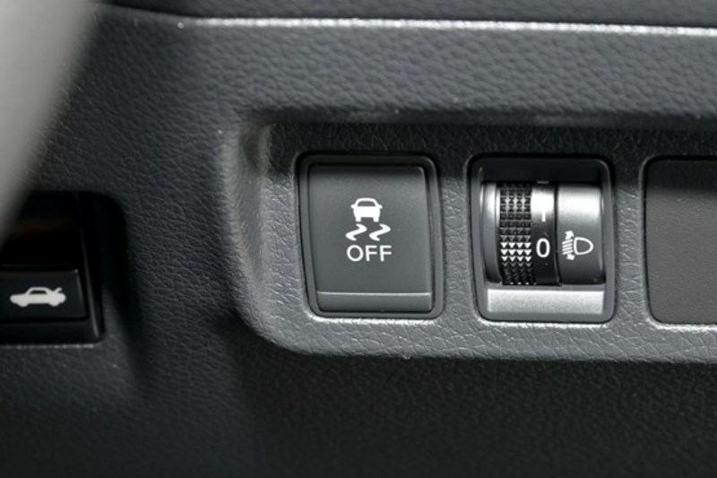 2013 NISSAN PULSAR ST B17