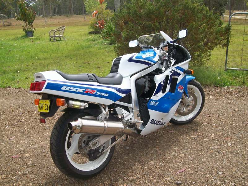 1991 SUZUKI GSX R750