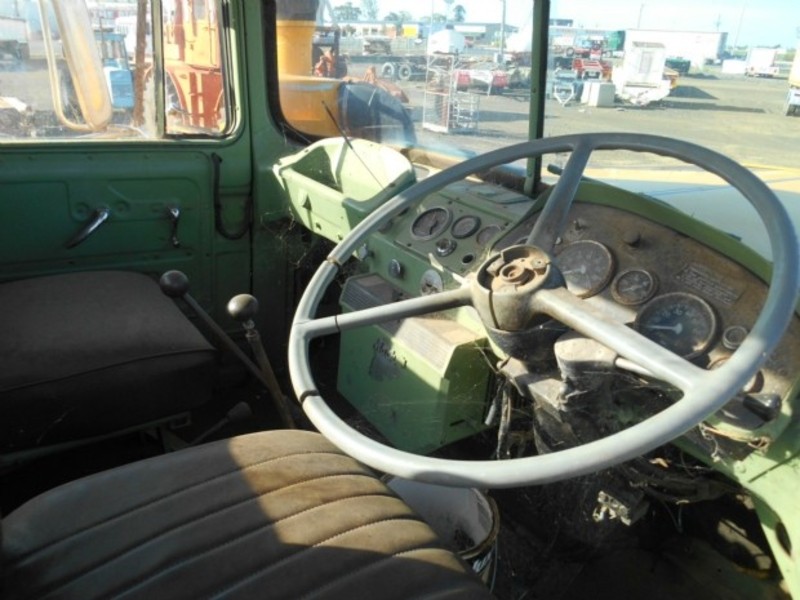1900 MACK R600 SERIES 6X6 R600 SERIES Truck