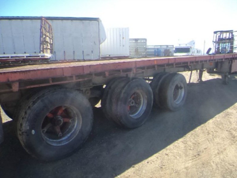 Haulmark Flat top Semi Trailer