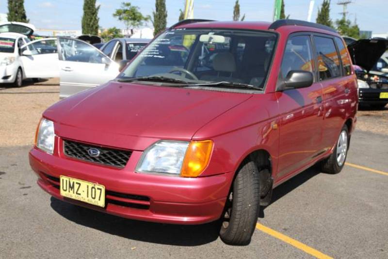 1997 DAIHATSU PYZAR GRV