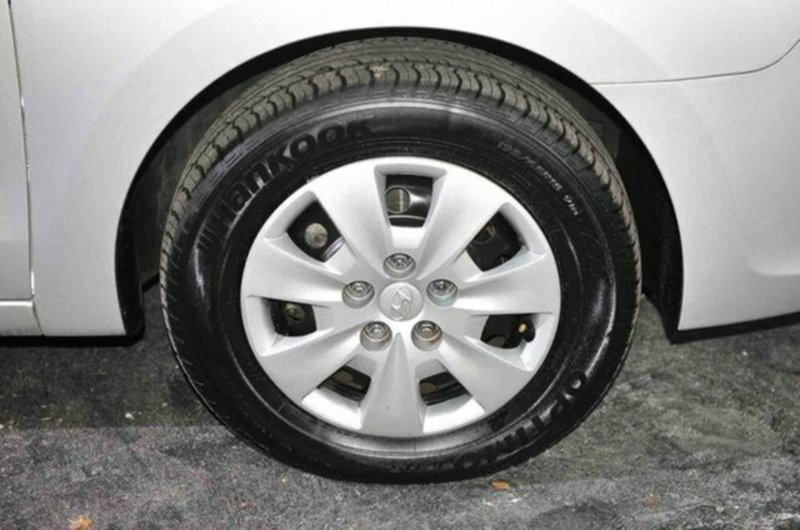 2011 HYUNDAI i30 SX FD MY12