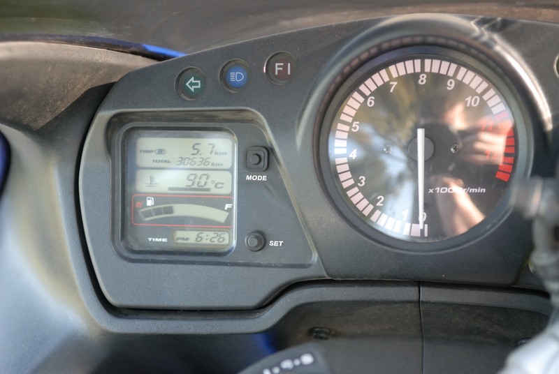 2003 HONDA 1100CC CBR1100XX (SUPER BLACKBIRD) 3