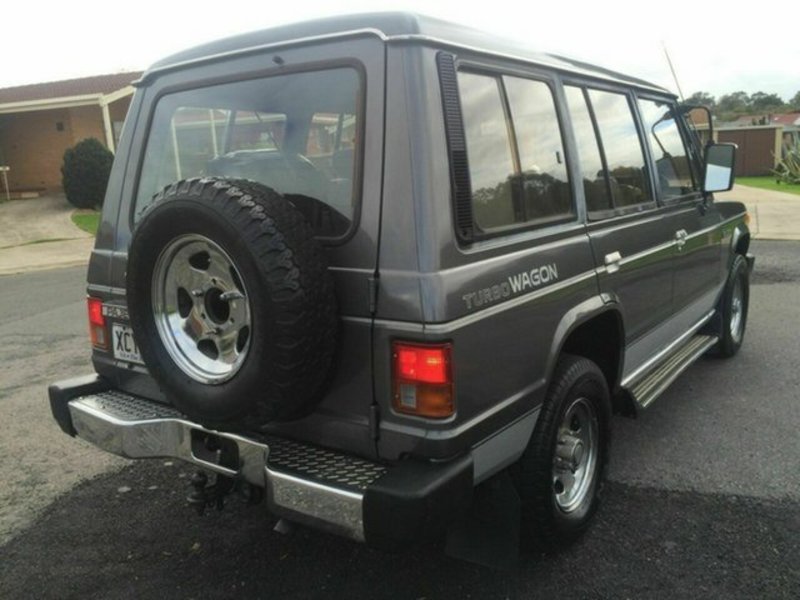 1987 MITSUBISHI PAJERO SUPERWAGON (4x4) NE
