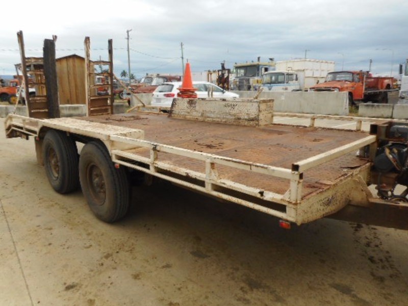 1985 Custom TagPlant(with ramps) Pig Trailer