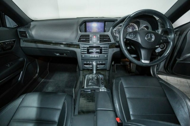 2011 MERCEDES-BENZ E250 CGI AVANTGARDE 207 MY11