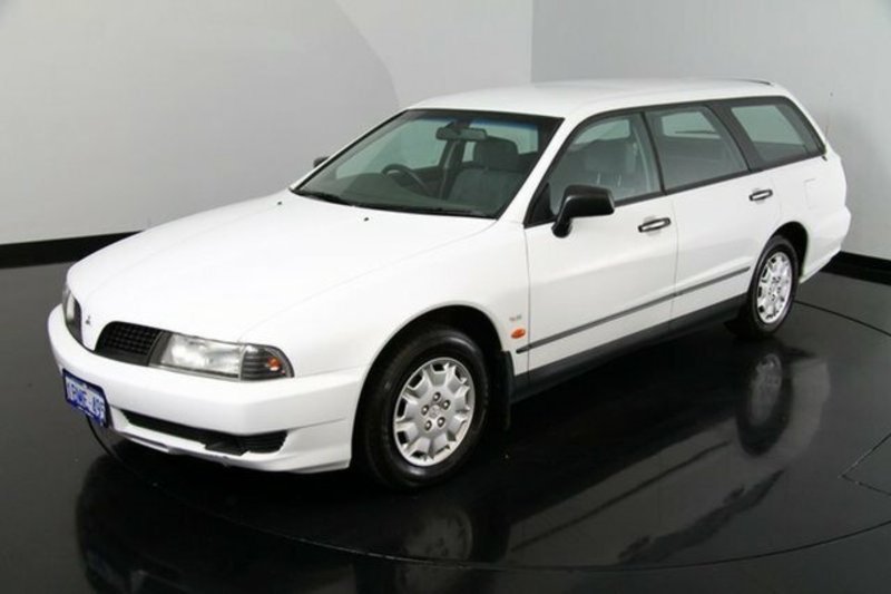 2001 MITSUBISHI MAGNA EXECUTIVE TJ