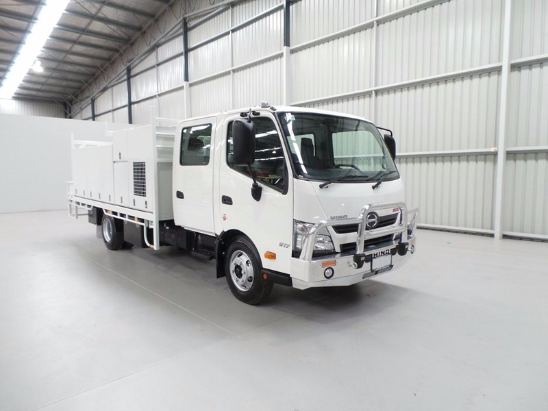 2016 HINO 917 - 300 Series 917 - 300 Series Truck