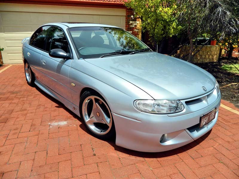 1999 HSV XU8 VT