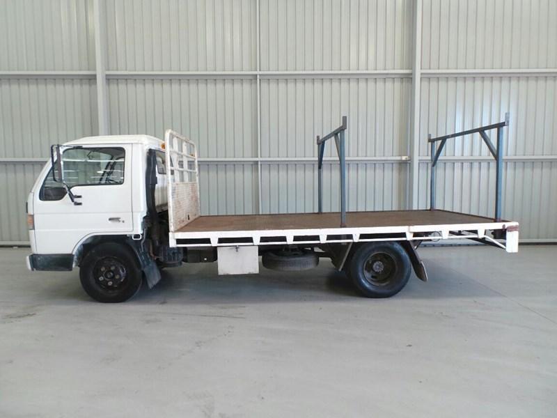 MAZDA T3500
