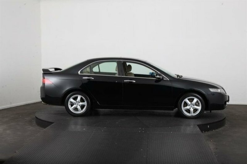 2003 HONDA ACCORD EURO LUXURY