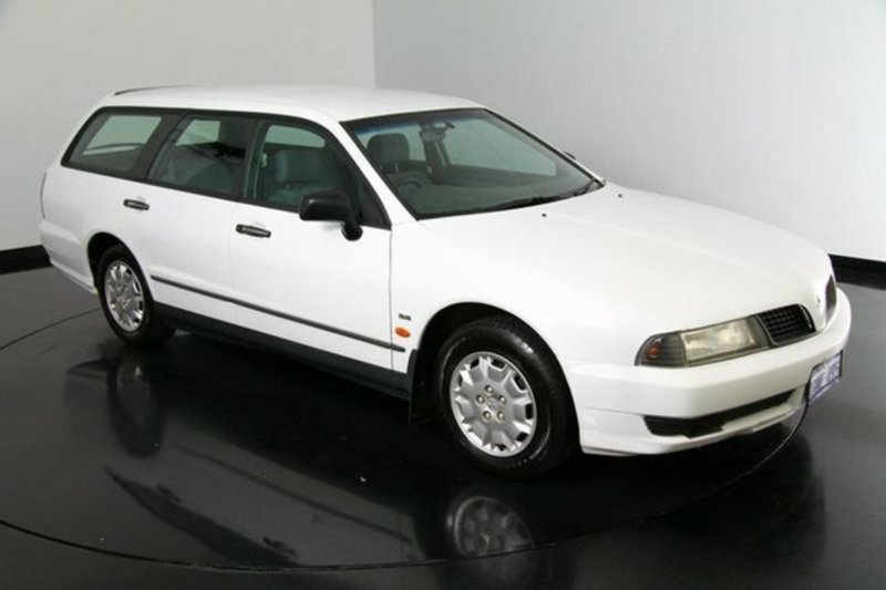 2001 MITSUBISHI MAGNA EXECUTIVE TJ