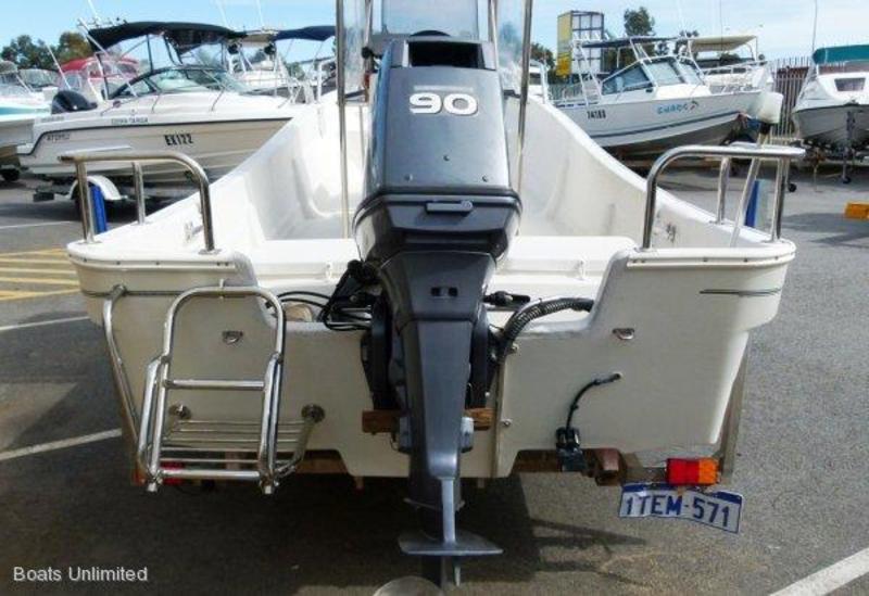 Southwind Ub 580 PLATINUM SERIES CENTRE CONSOLE UTILITY BOAT GREAT FOR FISHING AND DIVING