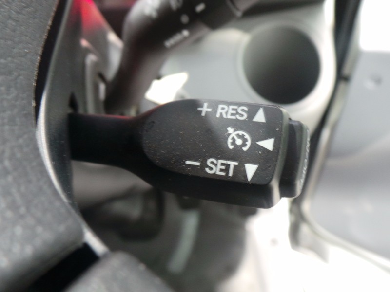 2016 HINO 616 - 300 Series 616 - 300 Series Truck