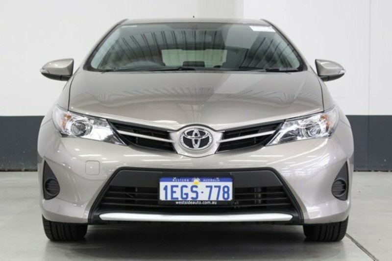 2013 TOYOTA COROLLA ASCENT ZRE182R