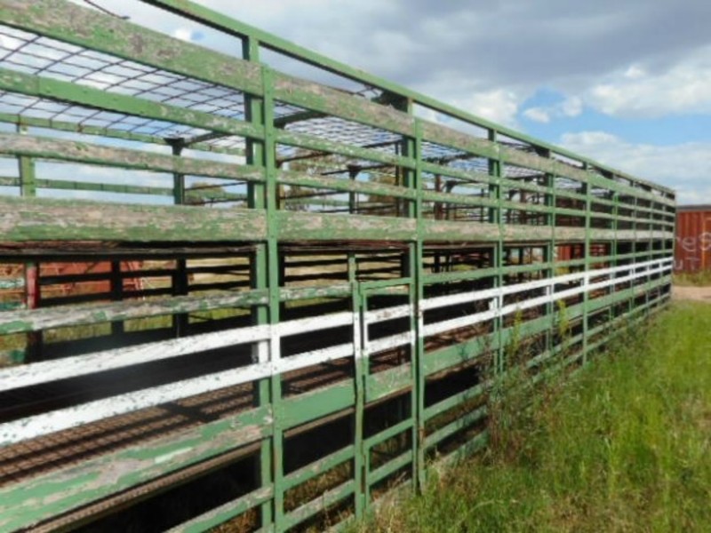 Custom Livestock Equip